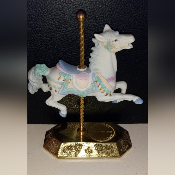 Elegant Horse Westminster Carousel Collection - Picture 2 of 3